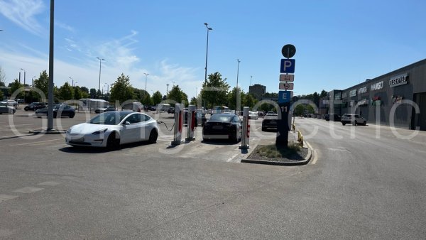Photo 1 Supercharger Akropole