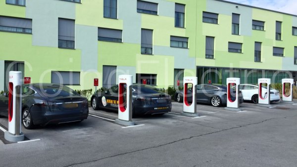 Photo 3 Supercharger Four Points by Sheraton