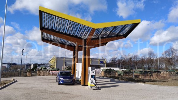Photo 2 Fastned
