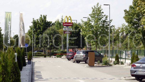 Photo 1 McDonalds