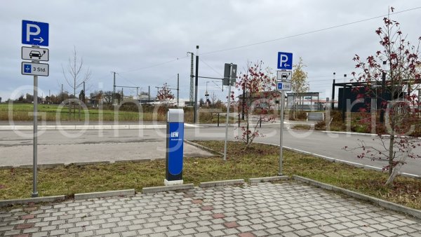 Photo 0 P+R Parkplatz Bahnhof