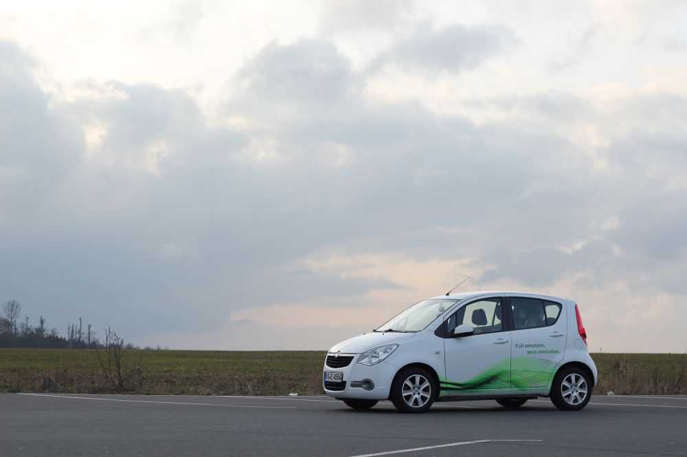 Downhilltoms Stromos | Elektroauto Garage