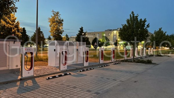 Photo 0 Supercharger Outlet Store