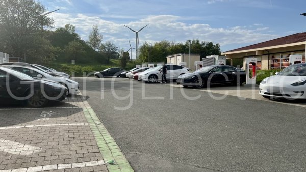 Photo 4 Supercharger Euro Rastpark