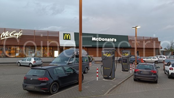 Photo 0 McDonald's Autohof Bordesholm