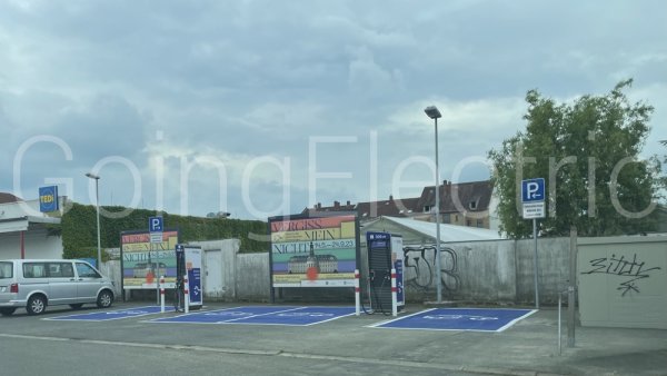 Photo 0 DeBeukelaer Factory Outlet