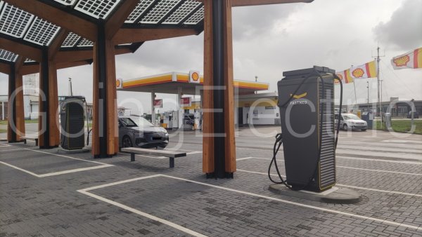 Photo 0 Fastned Oostende Luchthaven