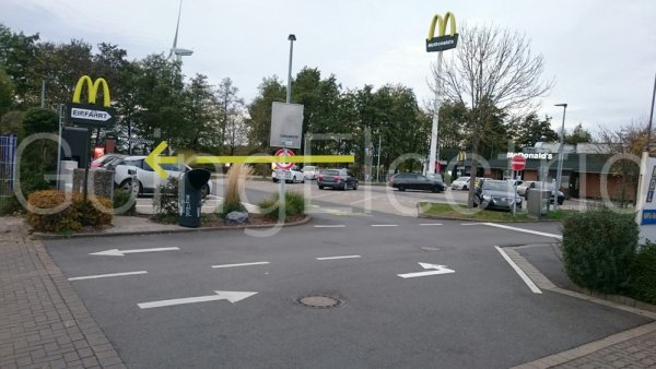 Photo 2 McDonald's