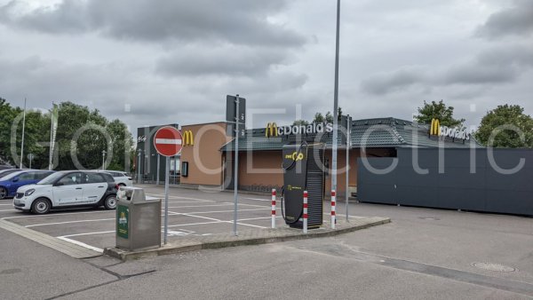 Photo 0 McDonald's Autohof Muldental