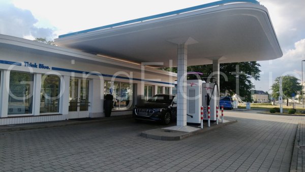 Photo 4 IONITY e-Mobility-Station