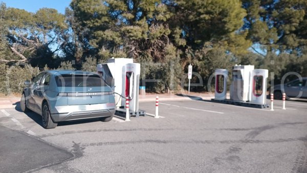 Photo 1 Supercharger Area Cambrils Coopertiva