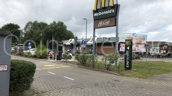 Photo 2 McDonald's