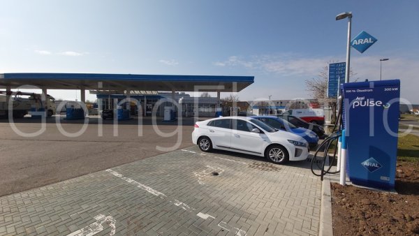 Photo 3 Aral Tankstelle