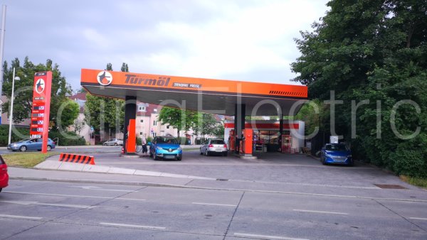 Photo 4 Turmöl Tankstelle