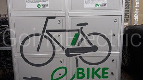 Photo 2 E-Bike Ladesäule Decker´s Frische Center