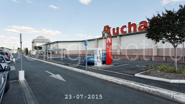Photo 1 Auchan