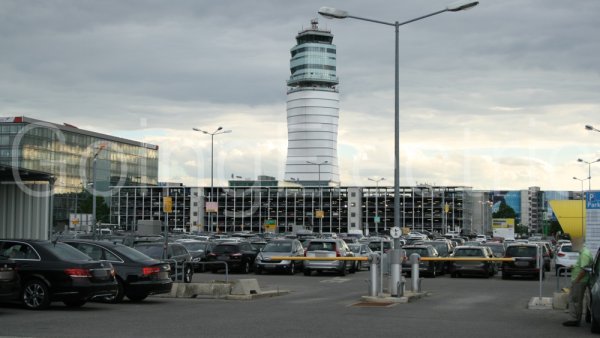 Photo 7 Flughafen Anlieferungsstraße