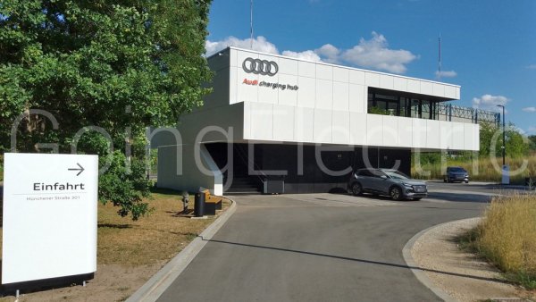 Photo 2 Audi charging hub Messezentrum