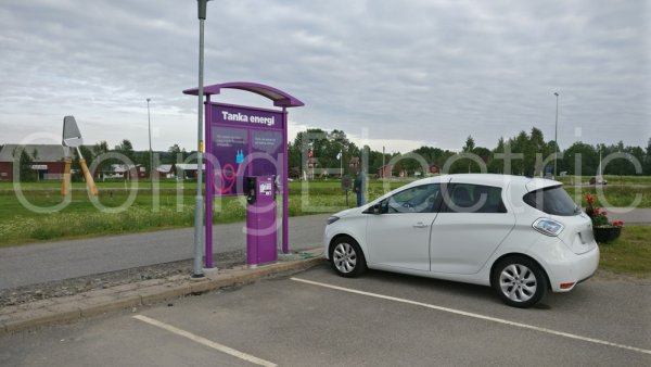 Photo 1 Park and Ride