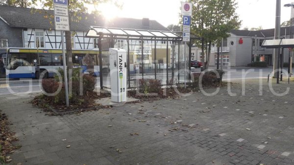 Photo 2 Busbahnhof Aufderhöhe