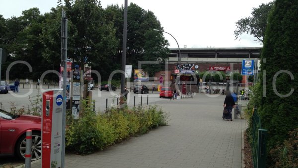 Photo 1 Bahnhof Bergedorf