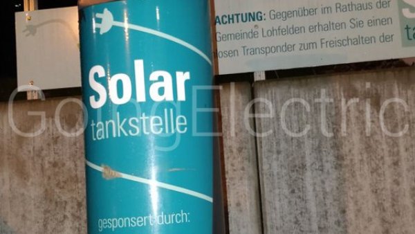 Photo 1 Solar Tankstelle