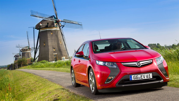 Niederländer kaufen Plug-In Hybride, fahren aber nur mit Benzin