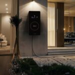 Bidirektionales Laden: Elli bringt Strom vom E-Auto ins Haus